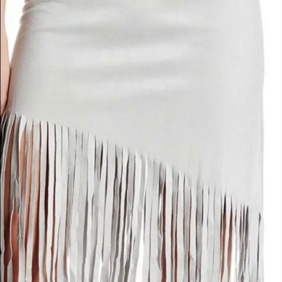 BB Dakota Skirt - Picture 2 of 6